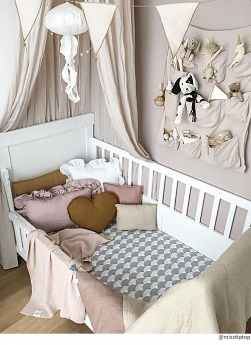 Памучен чаршаф с ластик за детско креватче - дега, светло сиво